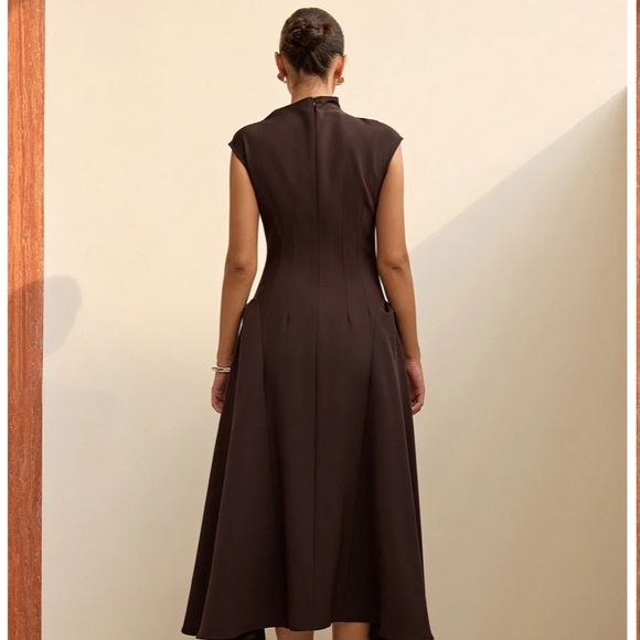 Commense NWT Asymmetrical Mock Neck Cap Sleeve Dress in chocolate brown XS - Picture 3 of 7